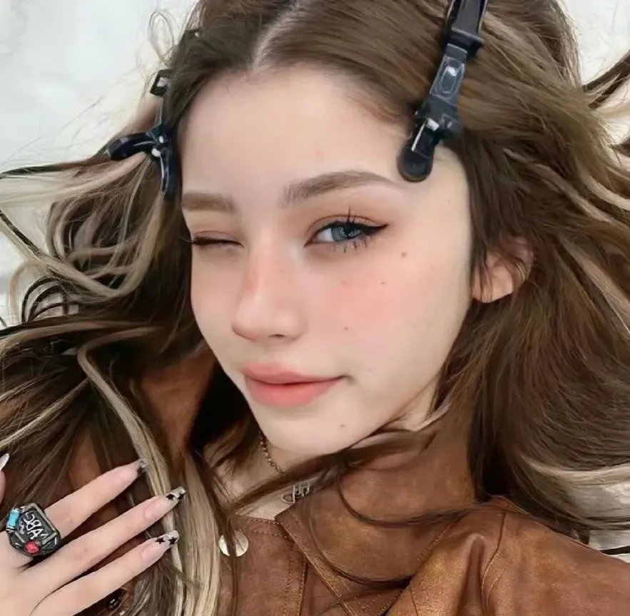 非亲姐妹